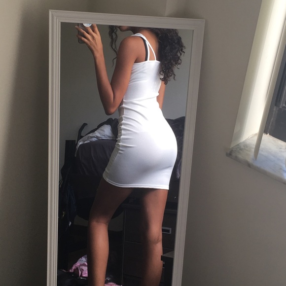 Square Neck Cross Straps Bodycon Dress - Picture 3 of 4